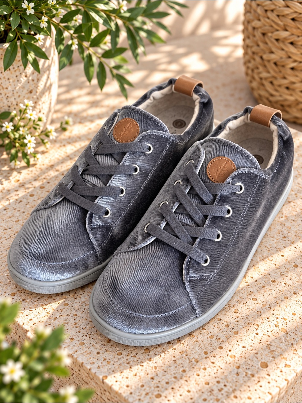 Revitalign Santa Clara Betta Grey Velvet Sneakers Women’s Size 9 NWOB #100
